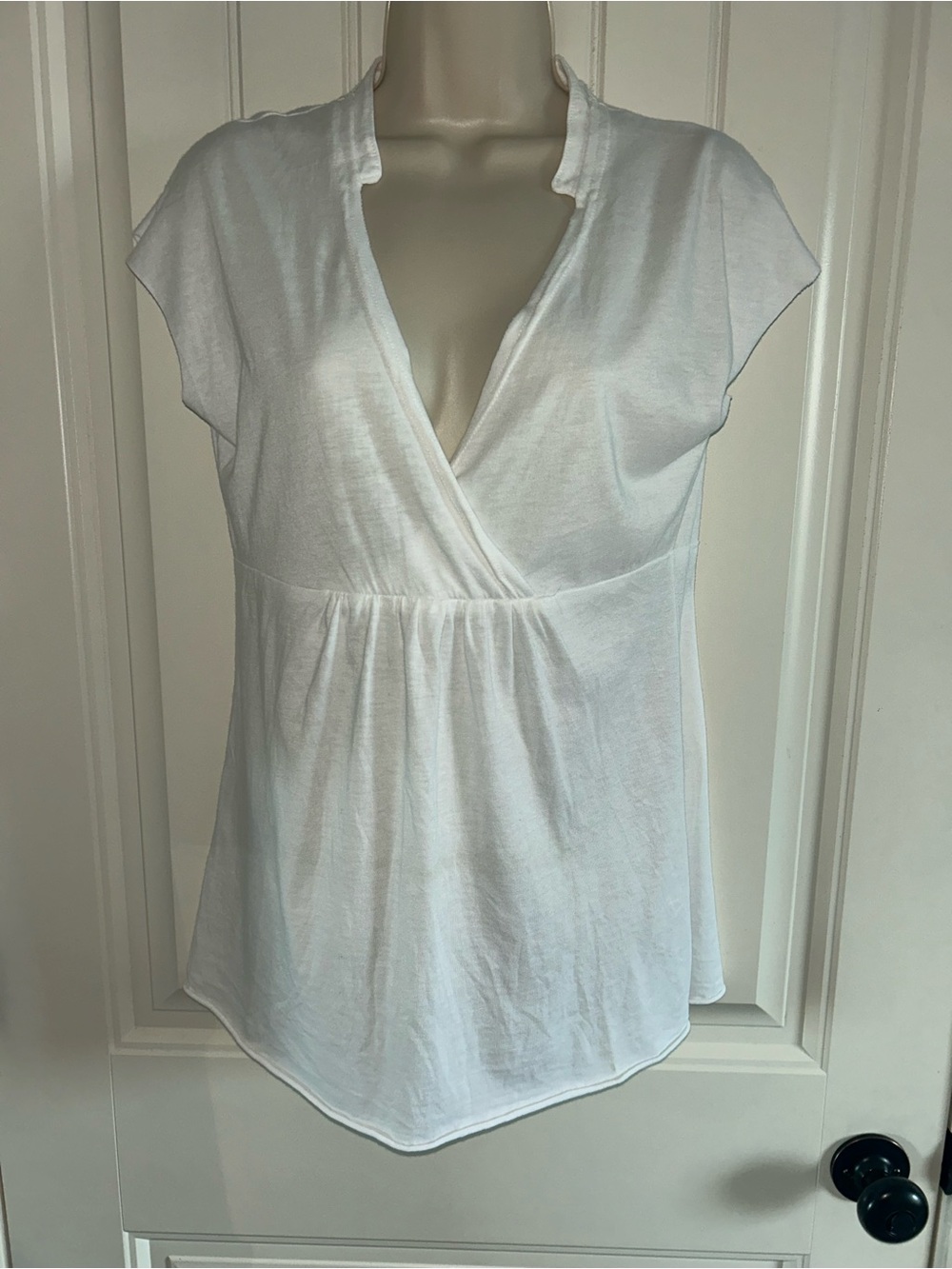 NEW Hard Tail White Surplice Cap Sleeve Blouse Sz L